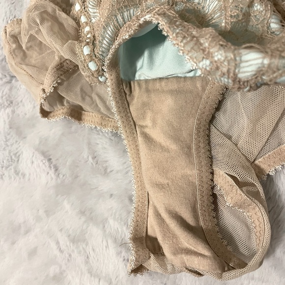 Anthropologie lingerie set - Picture 8 of 9